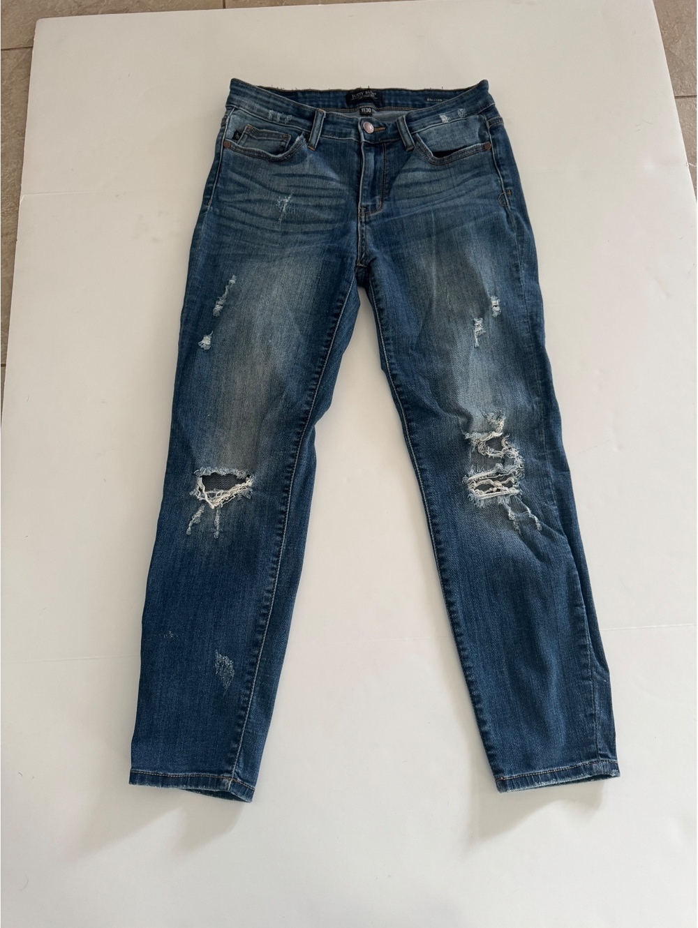 Judy Blue Women’s Jeans Size 11/30 Relaxed Fit Distressed Stretch Medium Wash